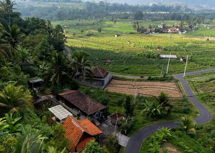 Medukuh Point Hill *